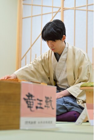 【速報】藤井聡太 竜王戦・勝負おやつ決定!2日目最初の“地元スイーツとは”