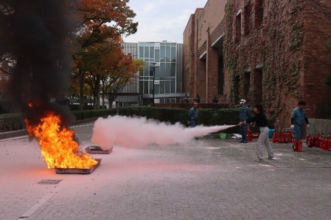 ◆阪神淡路大震災から30年。約1万人が参加、近隣住民とともに防災を学ぶ◆ 関西大学で「関大防災Day2025～広がれ！みんなの安全・安心！～」を実施 ～防災啓発ブースや地域防災に役立つ体験イベント ～