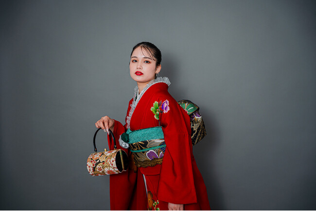 【大阪・高槻】2026年 成人式当日の撮影＆着付けサービスを開始 ｜一生に一度の晴れ姿を、美しく自然に残す