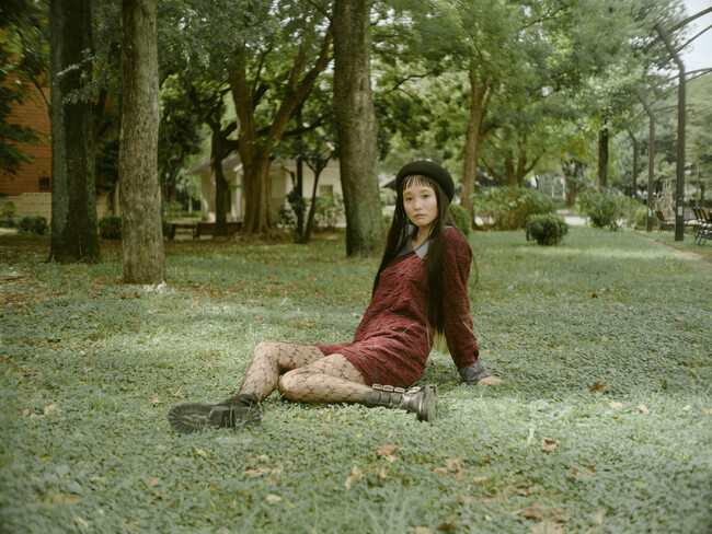 萬波ユカと、愉しむ秋ニット。〈Ray BEAMS〉別注ニット6型が10月17日（金）発売。