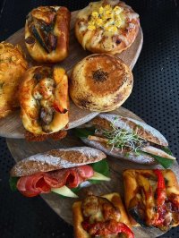 国産米粉100％使用！グルテンフリーのパン・菓子専門店「5 1/2 GOHAN BAKERY」が東京・武蔵野市に9月20日オープン