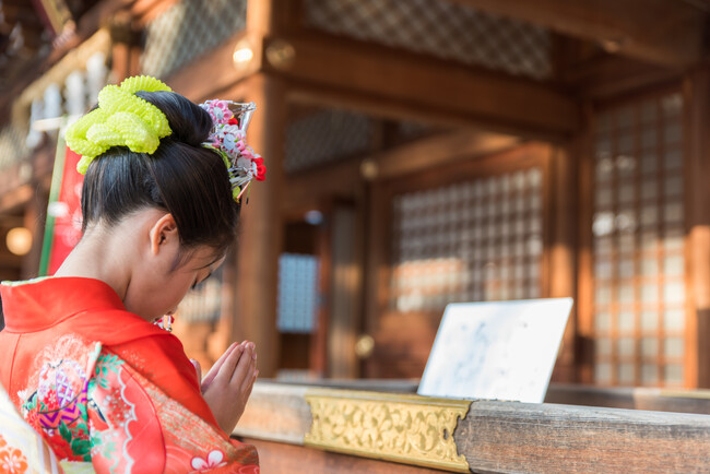 まだ間に合う七五三のお祝い。 お子さまの成長をご家族でお祝いする幸せなひとときを