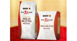 今年もこの季節がやってきた! 秋冬限定「プレミアムマイルドブレンド」10月24日発売 冬ギフトは11月1日より店頭にて承り開始 今年もこの季節がやってきた! 秋冬限定「プレミアムマイルドブレンド」10月24日発売 冬ギフトは11月1日より店頭にて承り開始