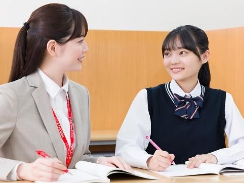 2025年10月11（土）にテレビ高知（KUTV）の「地域の文化・生活・教育・福祉の向上」を事業目的にしたグループ会社KUTV.アスピラード合同会社がスクールIEフジグラン高知校を開校！