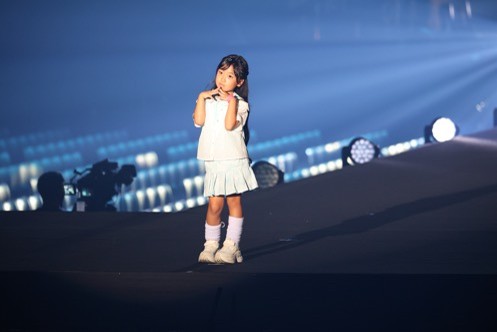 TGC北九州2025のランウェイ＆バックステージ体験に小学生～中学生の20名が参加。華やかなステージとその裏側で“プロのファッションのセカイ”を体感！「ドコモ未来フィールド」の特別プログラムを初開催