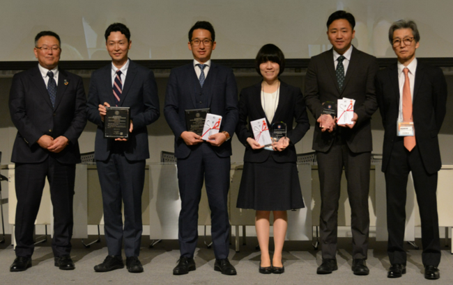 第68回秋季日本歯周病学会学術大会にて「歯周組織再生医学賞（KAKEN Award）」の受賞者が発表されました