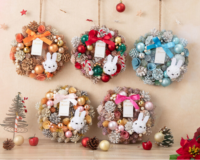 ミッフィーのお花屋さん「フラワーミッフィー」にて、2025年10月31日(金)よりお部屋を華やかに彩るホリデーシーズンにぴったりな、クリスマスオーナメント2種が登場！