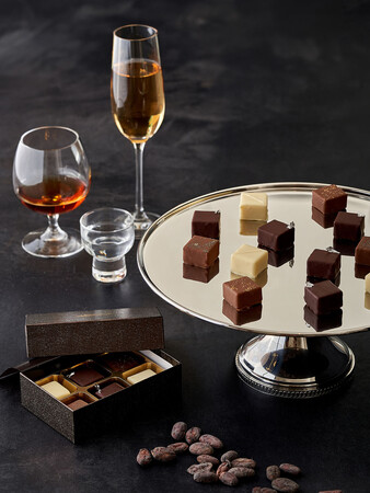 【ル・パン神戸北野】至高の銘酒3種を使ったラグジュアリーなボンボンショコラを10月20日から販売開始