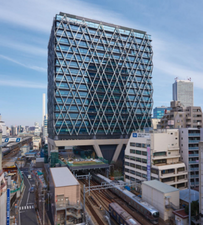 ＜豊島区・ダイヤゲート池袋 ：イベント情報＞線路をまたぐオフィスビル「ダイヤゲート池袋」の線路上空の公開空地「ダイヤデッキ」で池袋・西武鉄道沿線の食や文化を発信