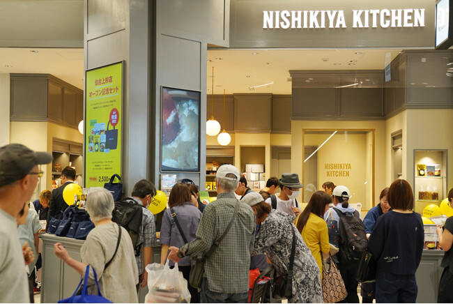 ニシキヤキッチンイオンモール仙台上杉店、オープン６日間で約9,500人の来店者を記録！シグネチャーメニューのバターチキンカレーが売上１位を記録