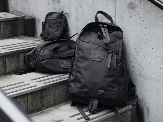 バーニーズ　ニューヨークと＜NEXUSVII.＞今野智弘氏がタッグを組んだ「BARNEYS NEW YORK designed by TOMOHIRO KONNO」の＜GREGORY＞別注バッグが登場