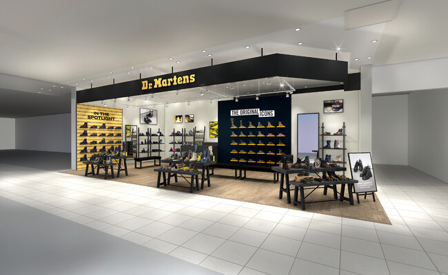 ドクターマーチン 北千住マルイ店が2025年10月31日(金)グランドオープン！ オープンを記念して、最新のバッグコレクションを先行販売。