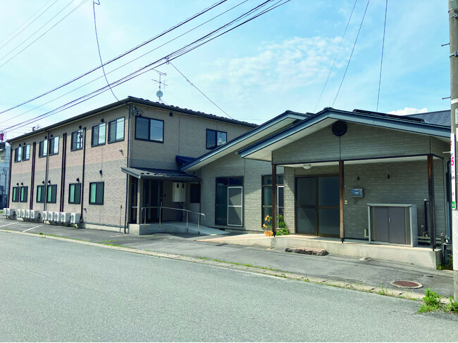 株式会社メディホス　長野県茅野市に住宅型有料老人ホーム（医療支援型住宅）オープン　看護師・介護士24時間365日連携で専門的な医療支援の提供へ