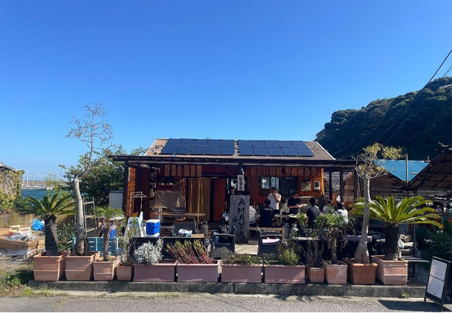 ペロブスカイト太陽電池の実証導入について
