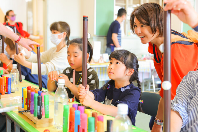 新宿の旧校舎で遊びの祭典「東京おもちゃまつり」11月に開催。出展数100越え過去最多。