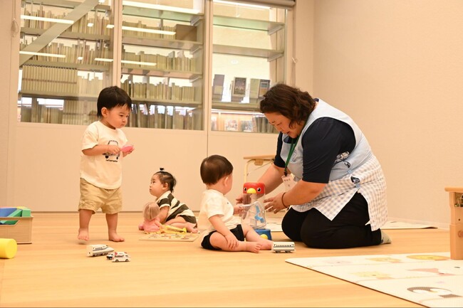 明日香、群馬・藤岡市の子育て支援拠点「ふじまる」運営を開始　プレイルーム＋託児ルームで、子育てしやすいまちづくりを後押し