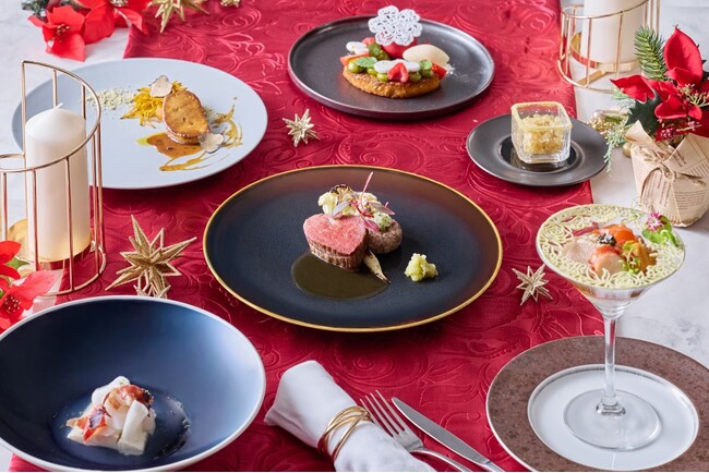 【名古屋】キャビア、フォアグラ、トリュフの三大珍味を贅沢に使用したクリスマス限定チャペルコンサート付きプラン！「シーズナルアーティスティックフレンチ～ Christmas Collection ～」