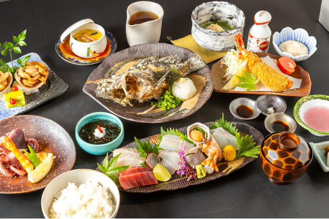 《Youtuberきまぐれクック監修》Carry On社による新スタイルの鮮魚店併設食堂『うお一番』に運営サポートとして参画