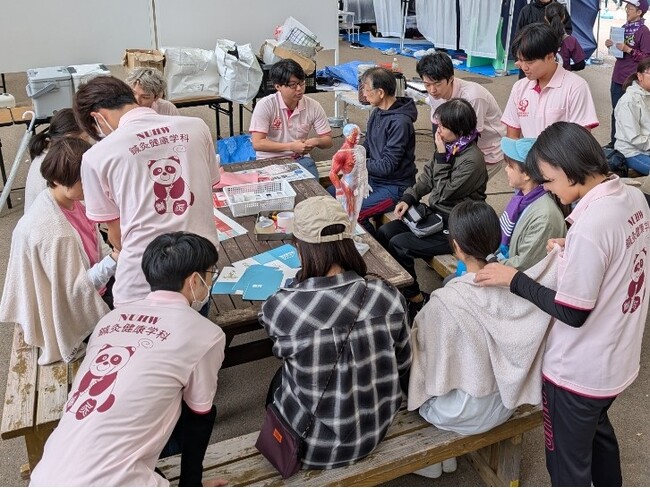 【新潟医療福祉大学】鍼灸健康学科が「リレー・フォー・ライフ・ジャパン2025にいがた」に参加約150名の参加者に「ツボ押し＆セルフケア紹介」を実施
