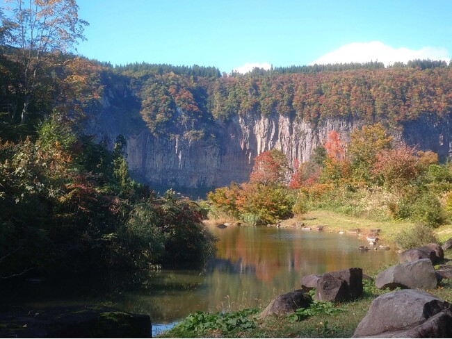 津南醸造は、「紅葉蔵開き2025 ～雪国が染まる秋色の酒時間～ 」を開催します