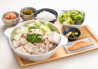 定食スタイルの新業態「博多もつ鍋やまや食堂 ららぽーとTOKYO-BAY店」が2025年10月31日(金)にオープン！