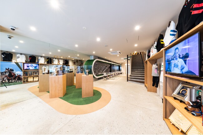 競馬をテーマにしたコンセプトストア「CL FASHION & CAFE」が2025年11月6日(木)京都にグランドオープン