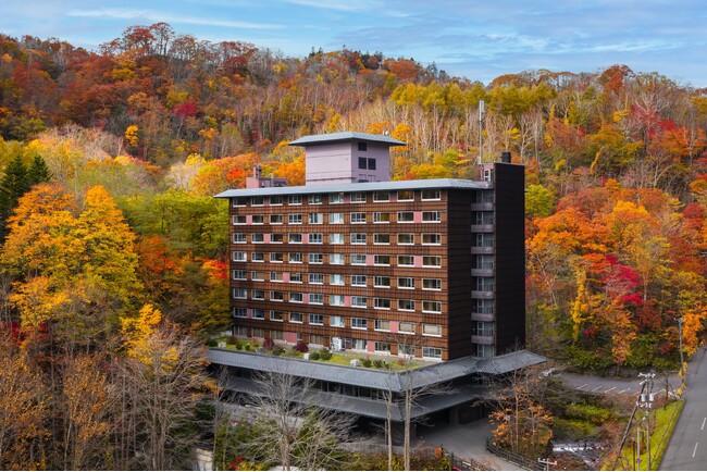 【登別温泉／望楼NOGUCHI登別】【新千歳空港または札幌駅から直行バス送迎付き】手軽で安心！楽々送迎でお得に登別温泉へ