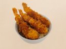 半額メニューのえび丼。プリプリさくっがたまらない人気メニュー。