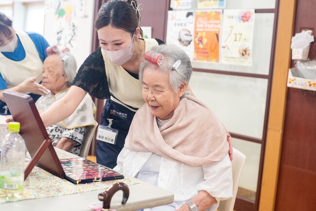 横浜市の高齢者のフレイル率1.3倍増の危機に“美容ケア”で対応！介護美容研究所が横浜市と協定締結し、市主催フレイル予防イベントに出展