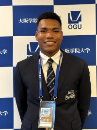 北海道日本ハムファイターズから指名された大阪学院大学硬式野球部エドポロ ケイン選手に球団が指名挨拶