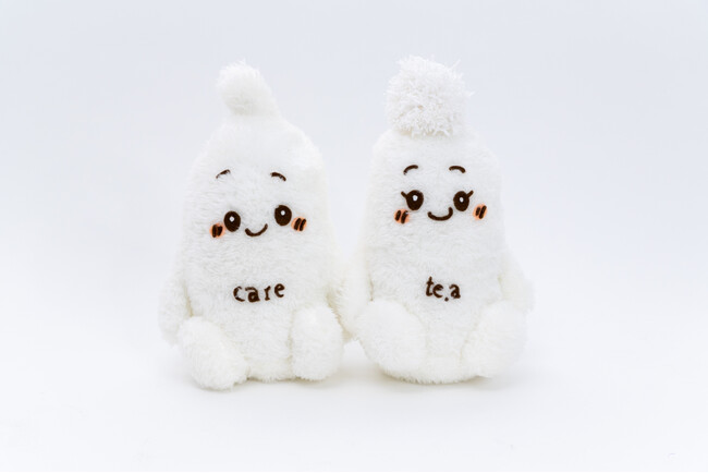 元看護師が手がけるスキンケアブランド「CARE・TE・A」より公式キャラクター「けあちゃん・てあちゃん」が誕生