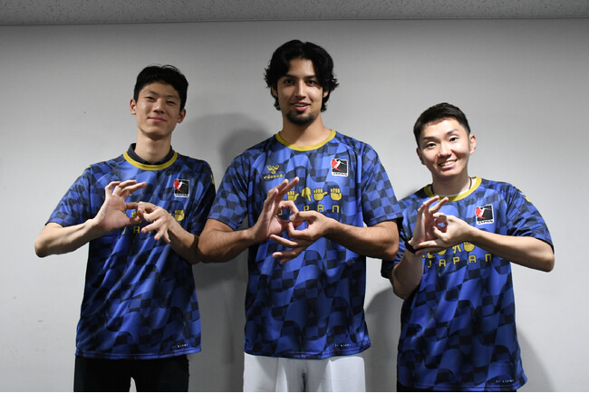 ヒュンメルがハンドボール男子日本代表の手話シャツの売上などをデフハンドボール男子日本代表の強化に！