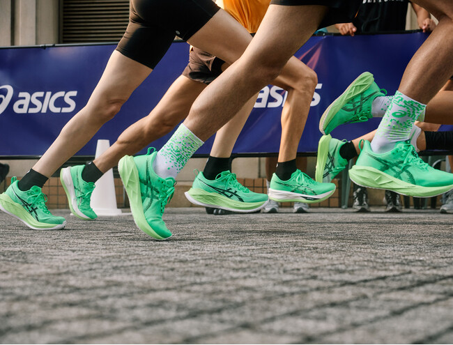 日本で開催される駅伝にリスペクトを込め、選手たちを鼓舞するランニングシューズコレクション「EKIDEN Pack」を発売