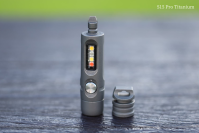 小さく明るいだけじゃない。こじ開け・フタ開けができるミニプライバーを搭載した超小型チタン製懐中電灯