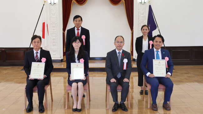 群馬県認証「多文化共創カンパニー」の国際介護リーダー制度運用方法 - フィリピン出身介護士が活躍する“言葉をこえて心でつながる介護”の現場を初公開 -