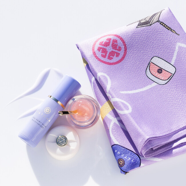 アメリカ発「MADE IN JAPAN」の発酵スキンケアブランド「タッチャ」より、イラストレーター・foxcoデザインの風呂敷付きスペシャルセットが登場
