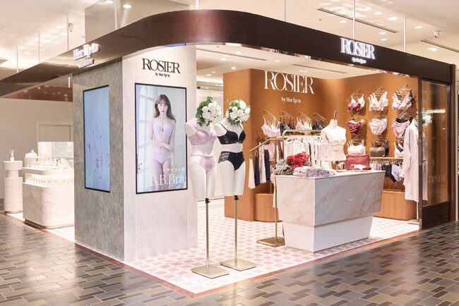 小嶋陽菜がプロデュースする「ROSIER by Her lip to」「Her lip to BEAUTY」の2ブランド併設店舗が有楽町マルイに新オープン！