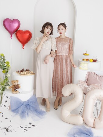 成人式や二十歳の集い、謝恩会や卒業パーティー、結婚式のお呼ばれや二次会など…「 7Colors -2025-2026 PARTY DRESS COLLECTION-」