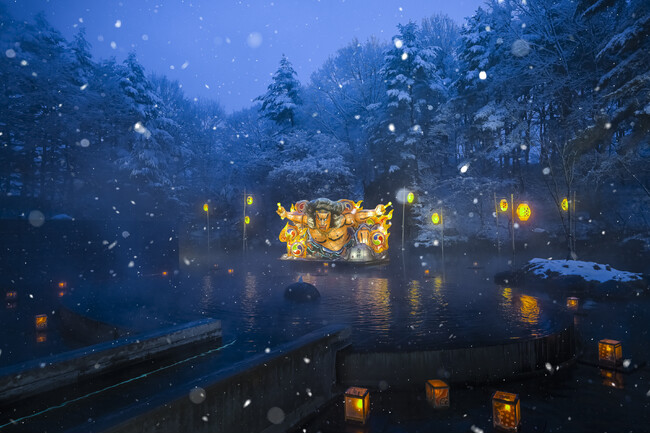 【青森屋】冬の風物詩！ねぶたが灯る絶景雪見露天「ねぶり流し灯篭」今冬も実施