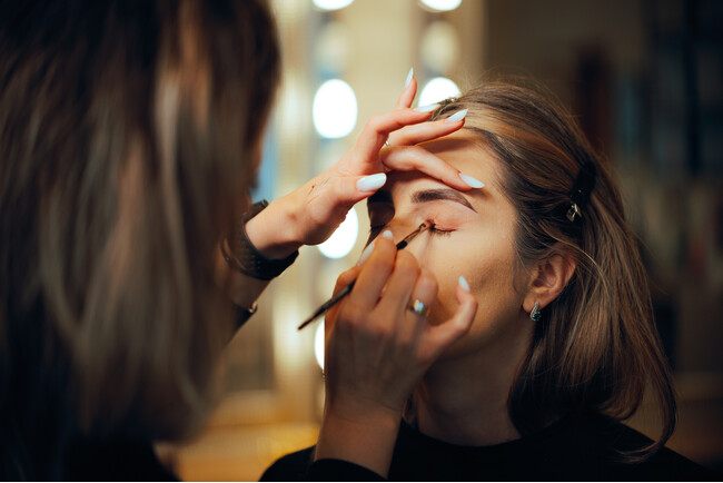 「私らしい美しさ」 に答えを出す日。 時を重ねた女性のための艶めく”大人のメイクレッスン”講座を12月14日に神戸港を臨むStage Felissimoで開催