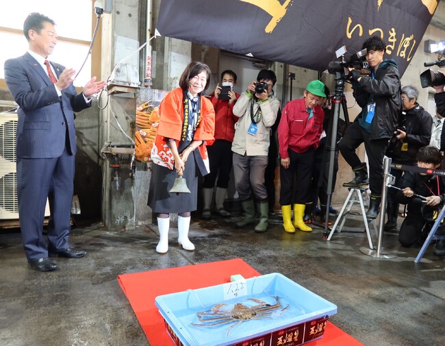 カニ水揚げ量日本一!「蟹取県」にシーズン到来 11月7日 「松葉がに」初競り式最高落札価格は100万円