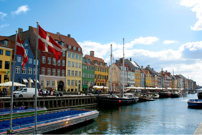 ヒュンメルがデンマーク大使館オープンデーに参加。「より緑豊かな未来を共に築こう」