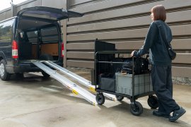 搬入・搬出の負担を大幅軽減するクロウディセット 搬入・搬出の負担を大幅軽減するクロウディセット