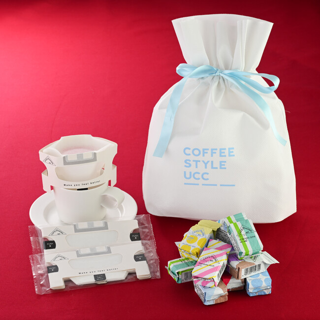 COFFEE STYLE UCCから、CAFE＠HOMEの入った「コーヒー福袋 2026」が11月10日より予約受付開始
