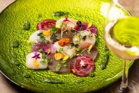 【ホテルラフォーレ修善寺】
伊豆の冬の恵みと世界＆日本三大珍味が織りなす贅沢な饗宴
ディナーコース「極-KIWAMI-」を発売
-三大珍味の“至極の共演”をラグジュアリーに一晩で味わう-