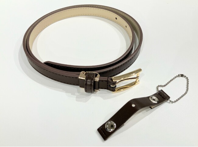 どんなスタイルにも合わせやすい万能デザイン　9割の方に選ばれる15mm幅ベルトにホルダー付きモデルが新登場