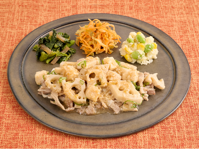 秋の味覚を堪能！「柚子胡椒香るれんこんと豚の旨だれ」が11月11日（火）に新登場