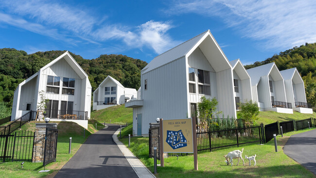 和歌山のヴィラリゾート『かなたのさと』でヤギの赤ちゃん誕生！ペア宿泊券が当たるメェメェ～（命名）募集キャンペーン実施