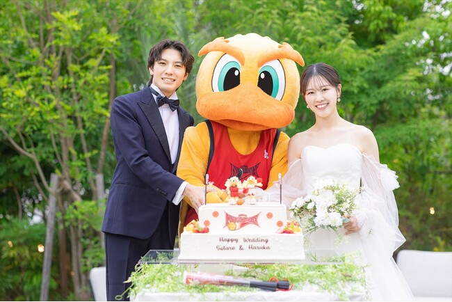 三遠ネオフェニックスとのコラボウエディングが実現！豊橋＆浜松の結婚式場ルージュアルダン・マンダリンアリュール・アーブルオランジュがオフィシャルパートナー契約を更新【ブラス】