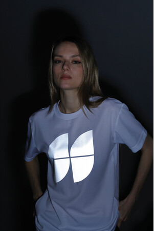 夜に光る、新しい選択肢。高機能リフレクターアパレルブランド「ヒカリノマモリ」 愛する家族を守る。事件・事故のない安全な社会をつくる。それが私たち（株）フシミの願いです。